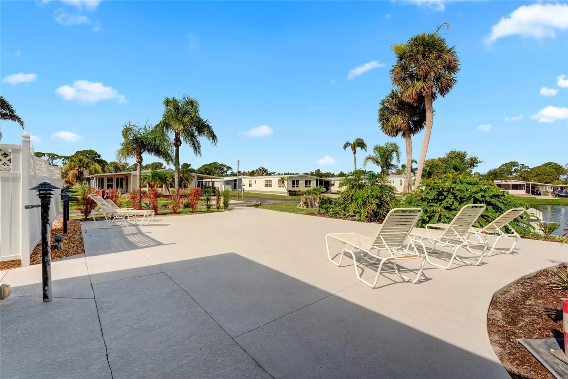 29 S Easter Island Circle Englewood FL 34223