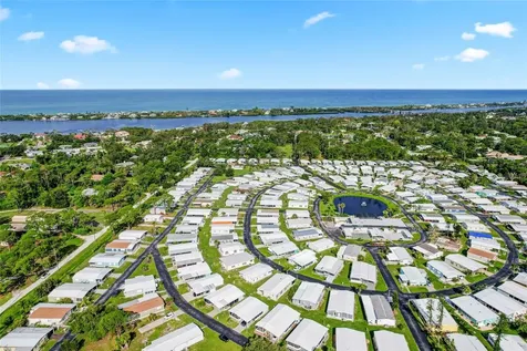 29 S Easter Island Circle Englewood FL 34223