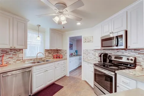 29 S Easter Island Circle Englewood FL 34223