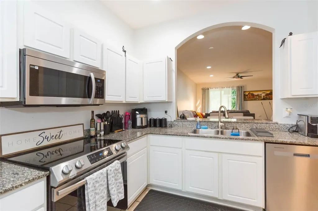 18136 Nassau Point Drive Tampa FL 33647