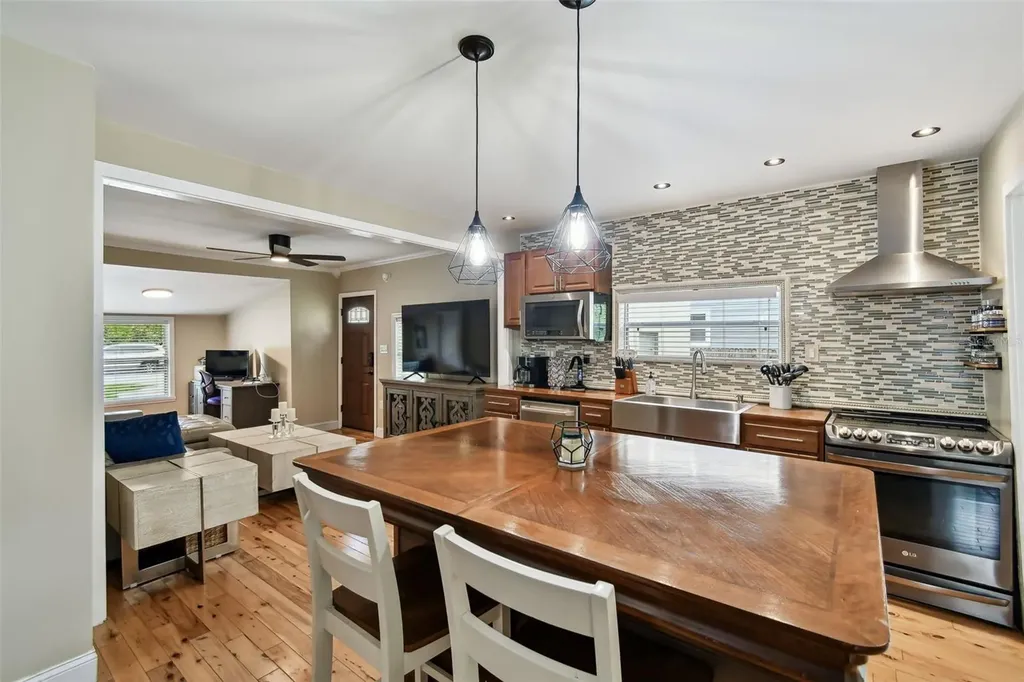 1722 Albemarle Road Clearwater FL 33764