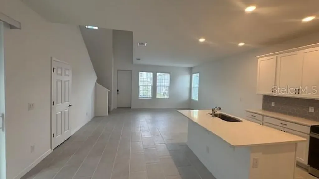 404 Oak Flat Alley Groveland FL 34736
