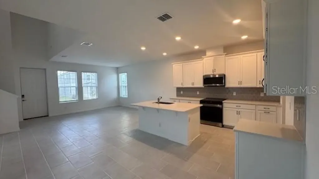 404 Oak Flat Alley Groveland FL 34736