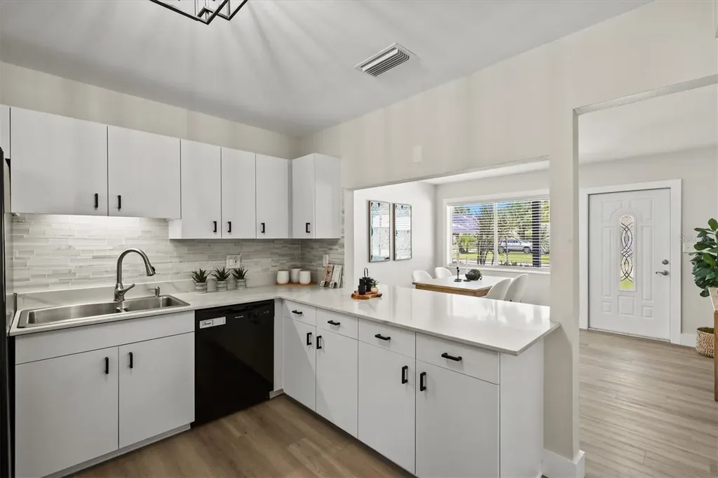 2432 Aspinwall Street Sarasota FL 34237