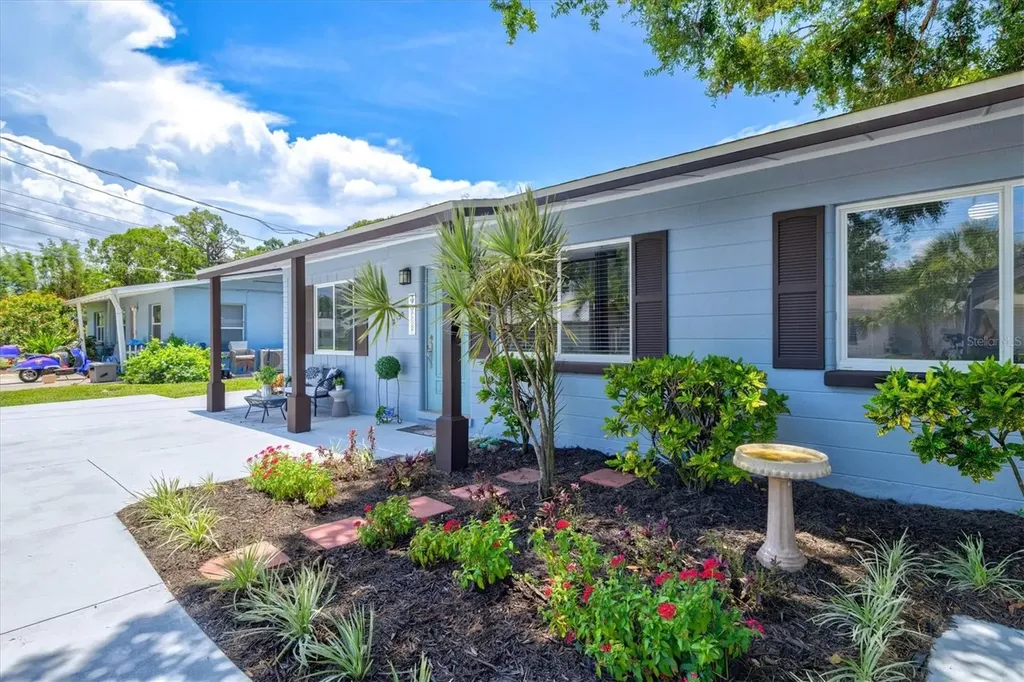 2432 Aspinwall Street Sarasota FL 34237