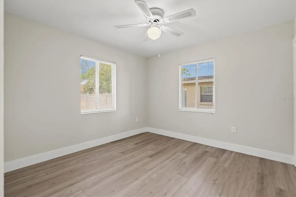 2432 Aspinwall Street Sarasota FL 34237