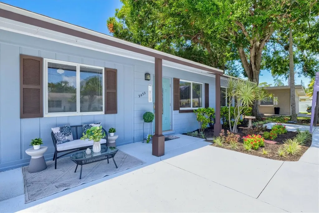 2432 Aspinwall Street Sarasota FL 34237