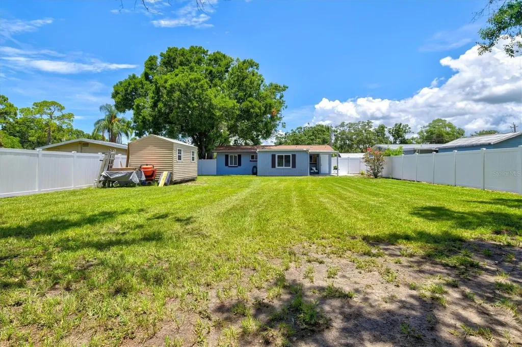 2432 Aspinwall Street Sarasota FL 34237