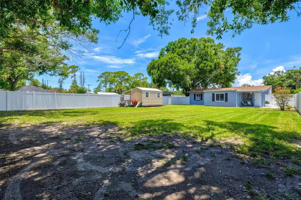 2432 Aspinwall Street Sarasota FL 34237