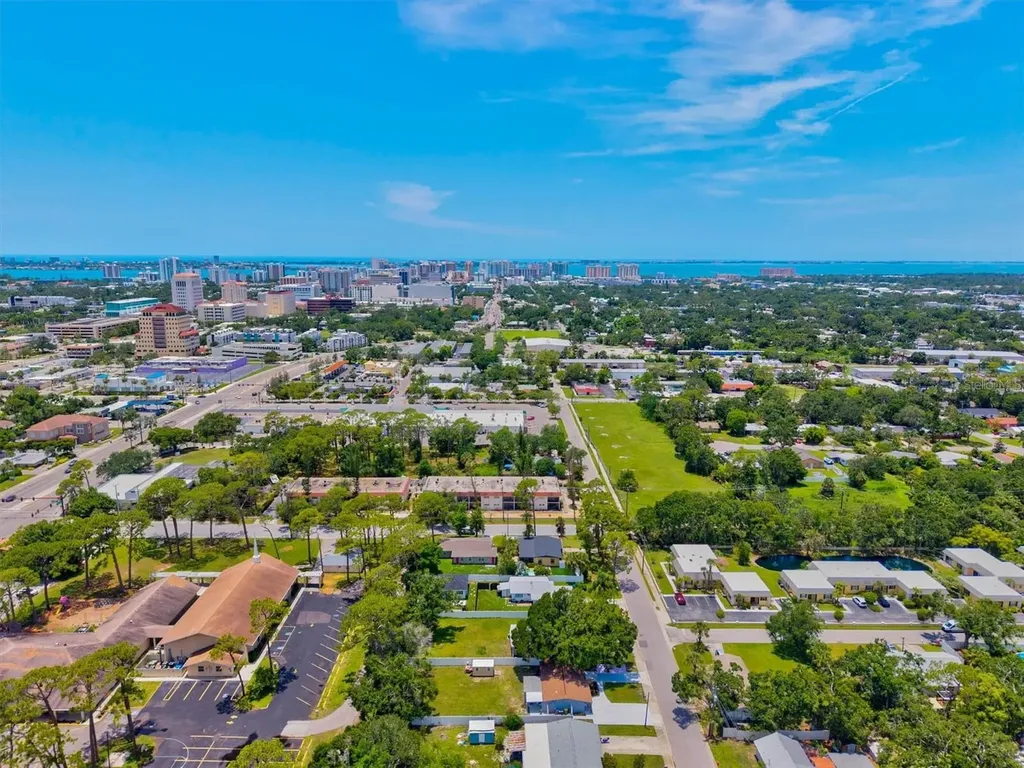 2432 Aspinwall Street Sarasota FL 34237