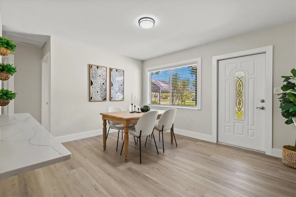 2432 Aspinwall Street Sarasota FL 34237