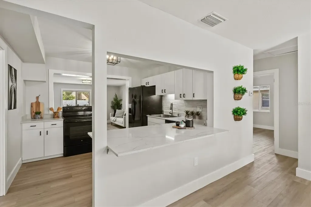 2432 Aspinwall Street Sarasota FL 34237
