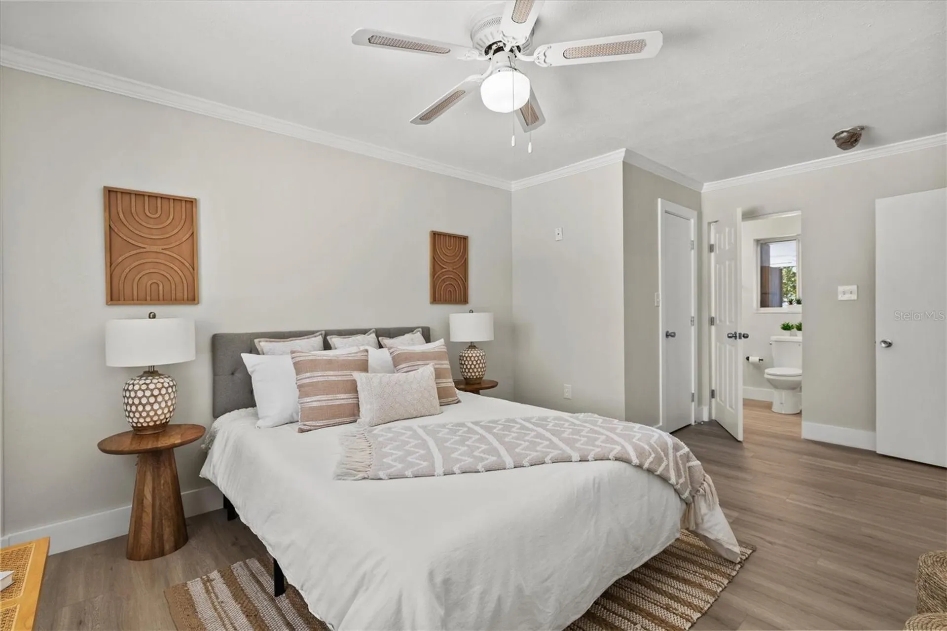 2432 Aspinwall Street Sarasota FL 34237
