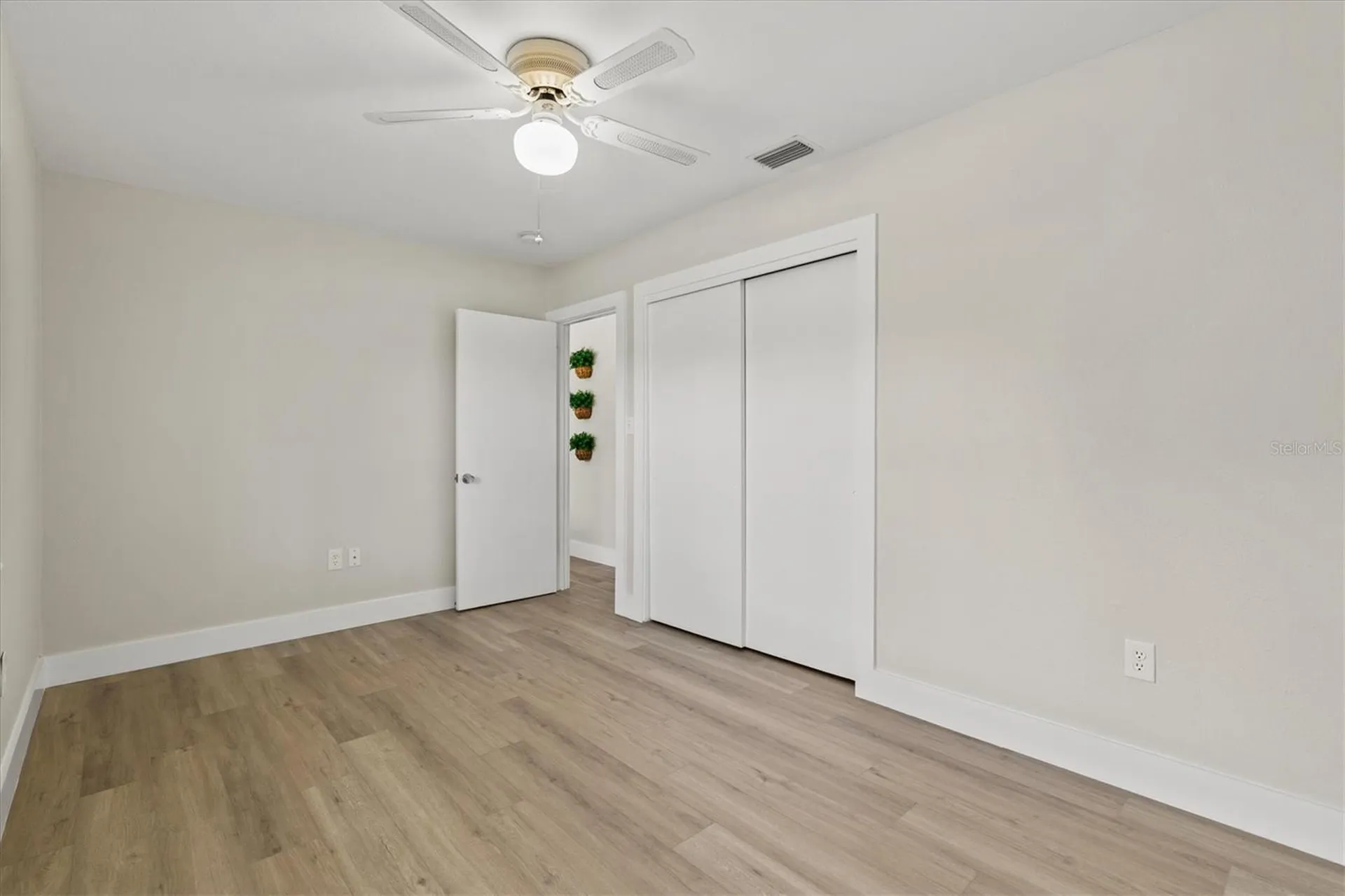 2432 Aspinwall Street Sarasota FL 34237