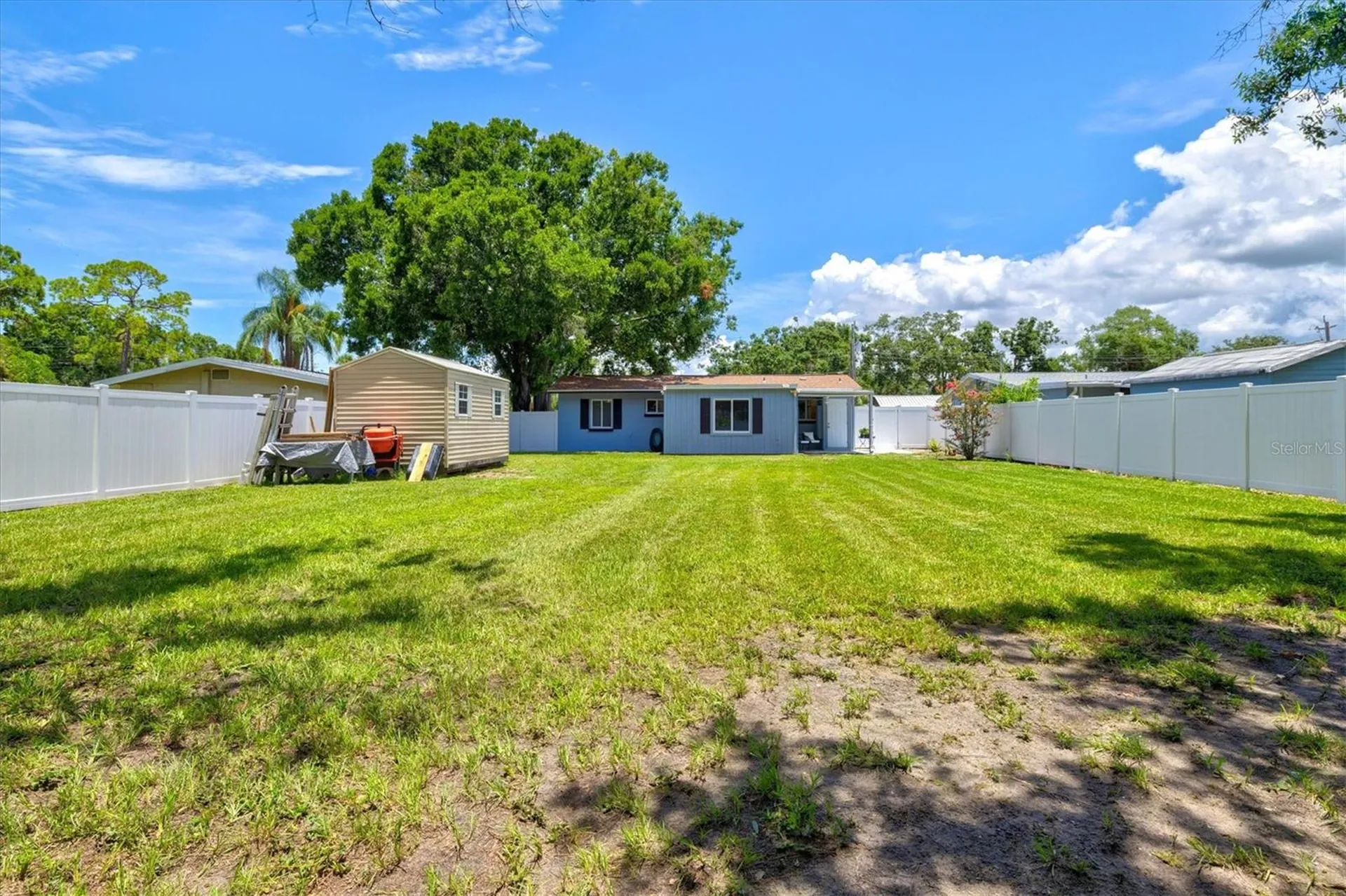 2432 Aspinwall Street Sarasota FL 34237