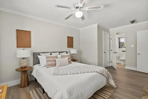 2432 Aspinwall Street Sarasota FL 34237