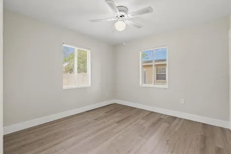 2432 Aspinwall Street Sarasota FL 34237