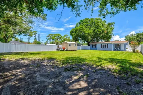 2432 Aspinwall Street Sarasota FL 34237