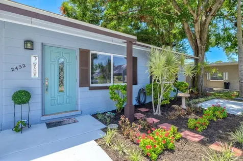 2432 Aspinwall Street Sarasota FL 34237