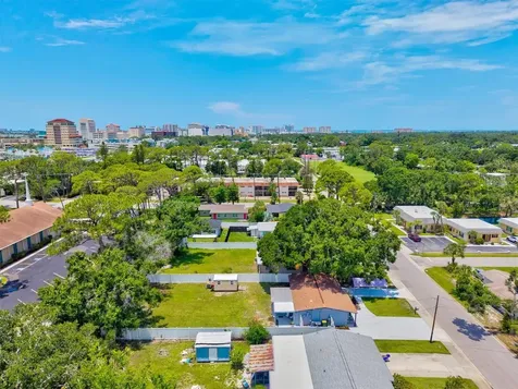 2432 Aspinwall Street Sarasota FL 34237