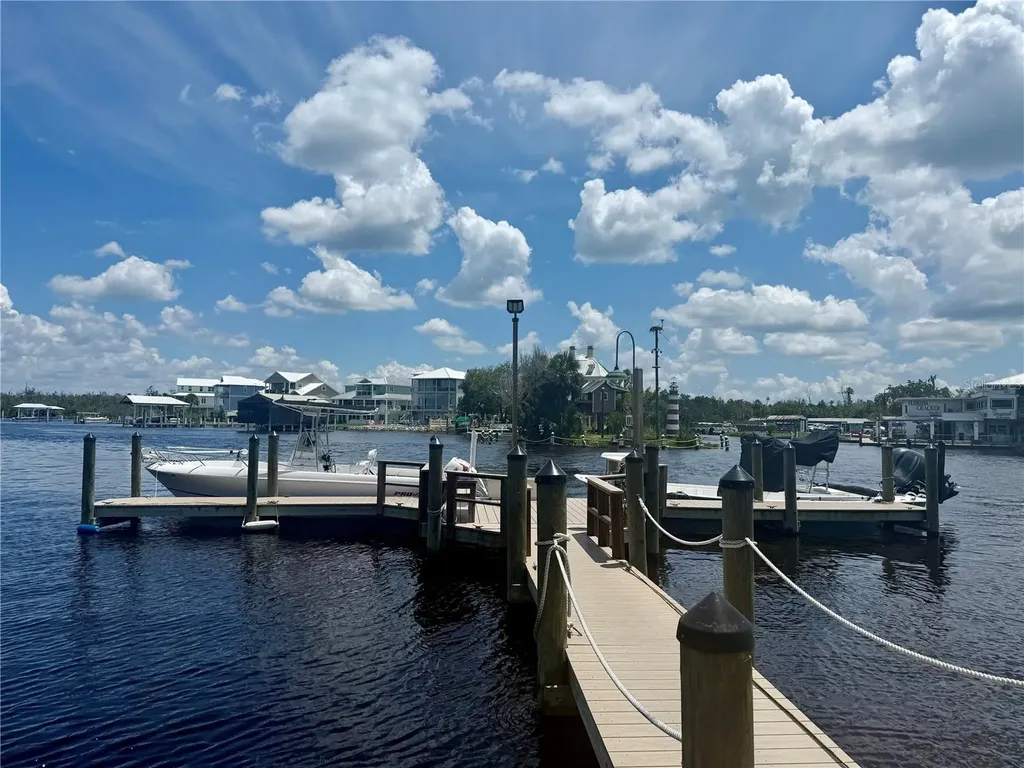 5111 S Gray Pelican Way Homosassa FL 34448