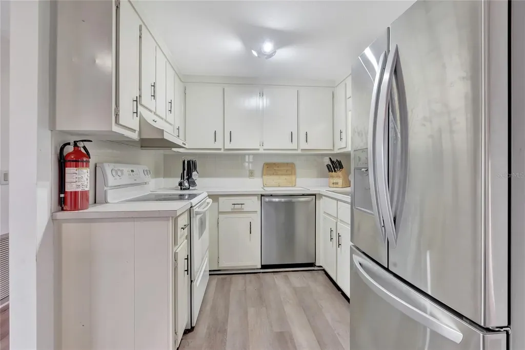 2100 Kings Highway Port Charlotte FL 33980