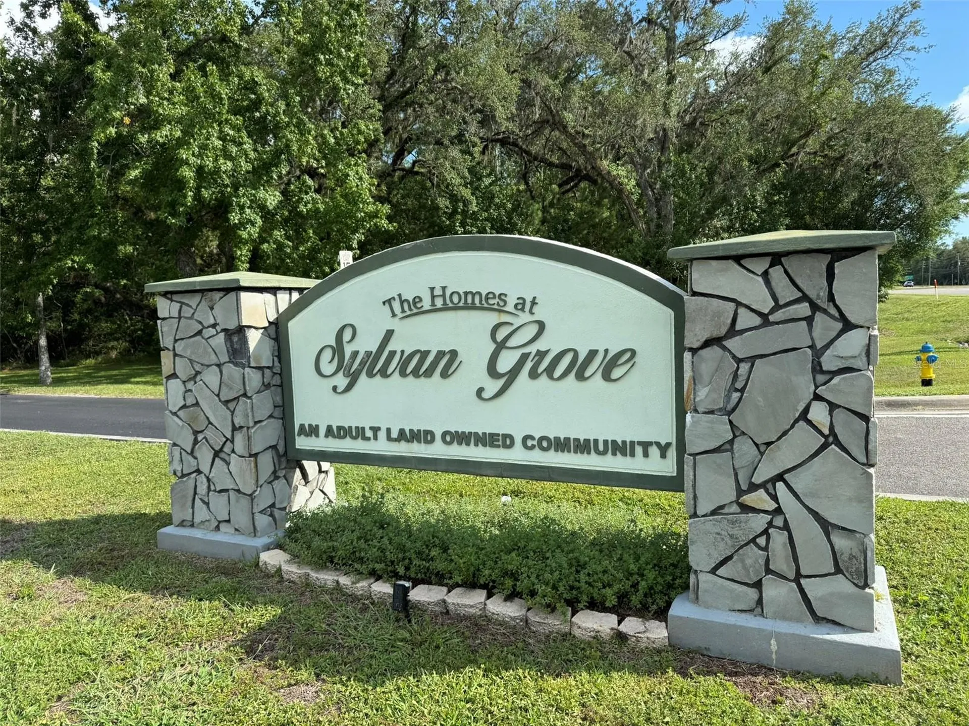 18035 Glen Raven Boulevard Brooksville FL 34604