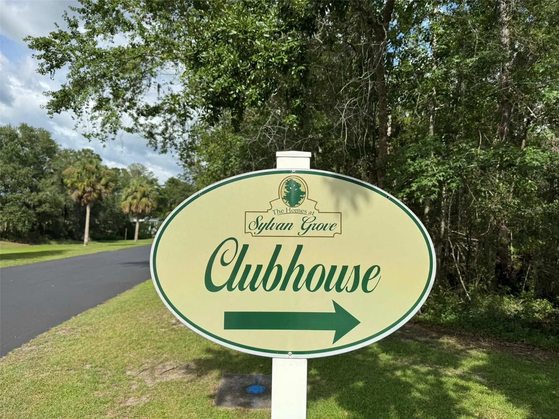 18035 Glen Raven Boulevard Brooksville FL 34604