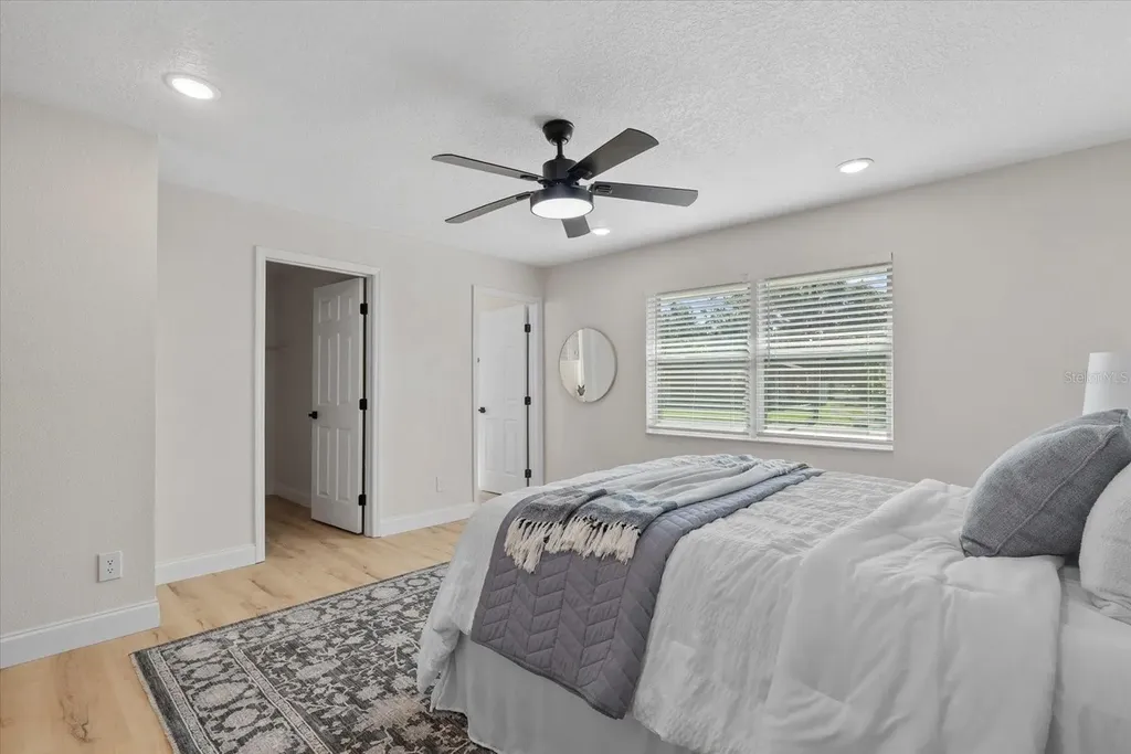 5718 Magnolia Street N St Petersburg FL 33703