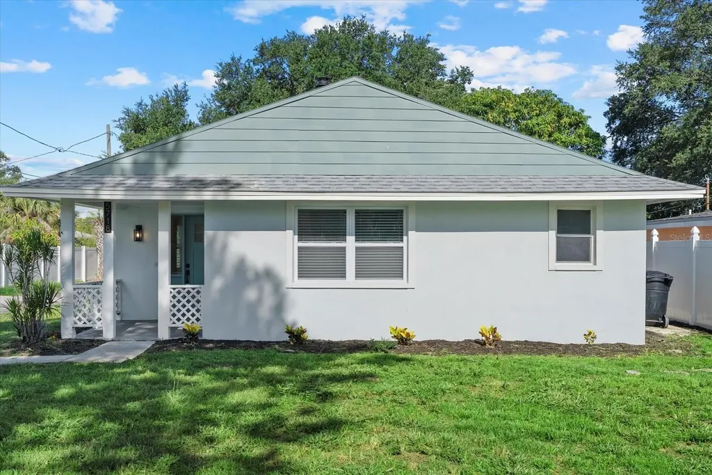 5718 Magnolia Street N St Petersburg FL 33703