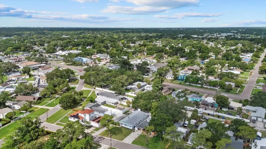 5718 Magnolia Street N St Petersburg FL 33703