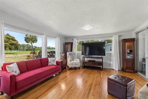 2110 Fairway Avenue S St Petersburg FL 33712