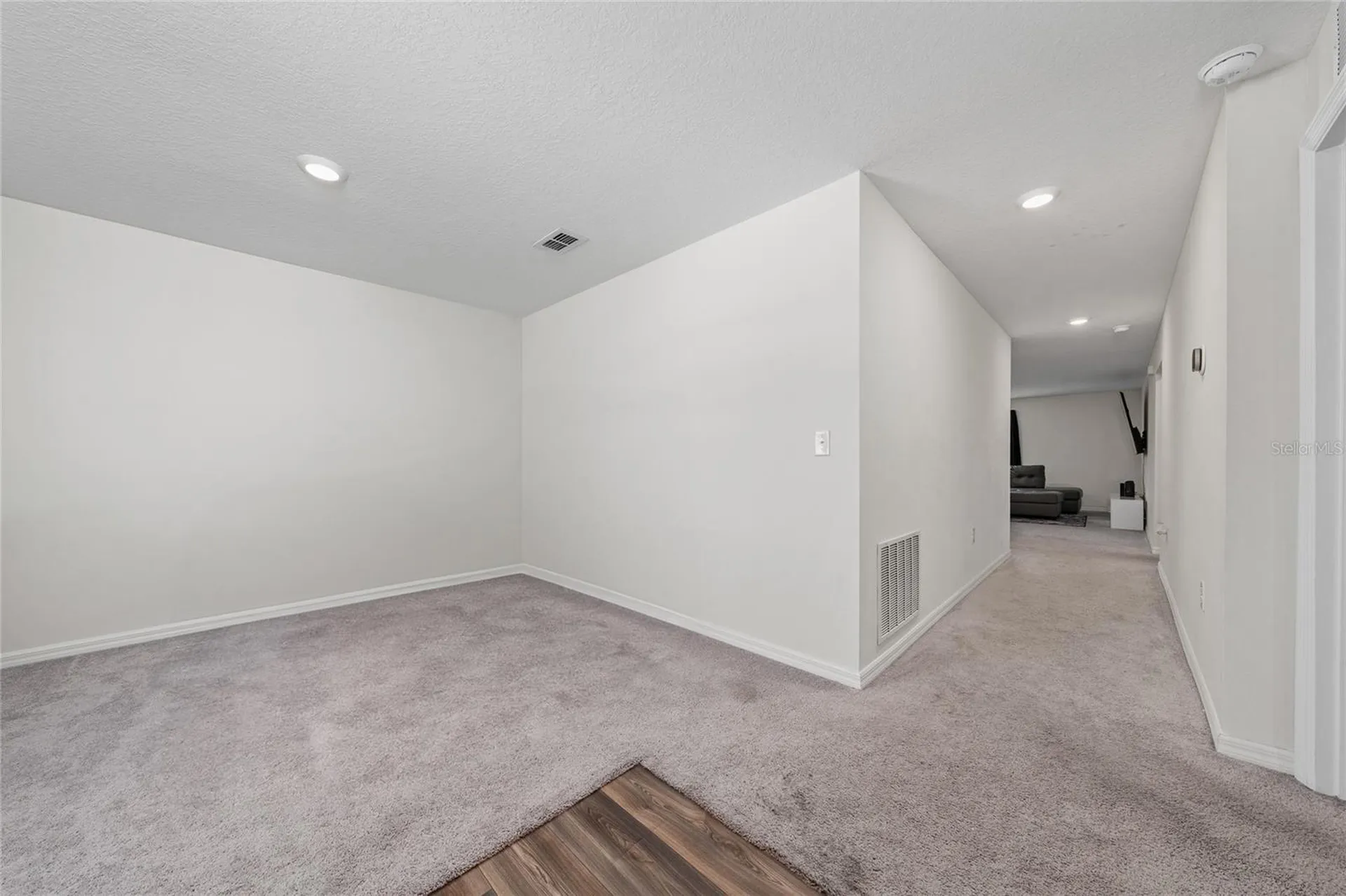761 Parrot Court Kissimmee FL 34759