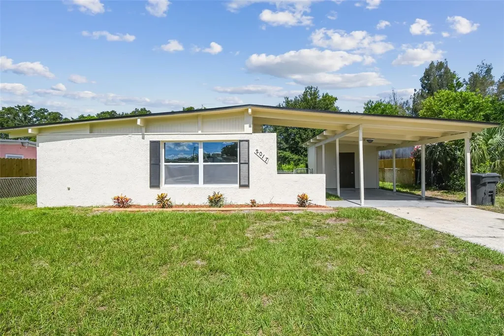 2017 Waikiki Way Tampa FL 33619