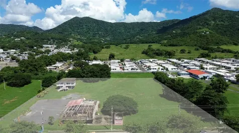 Carretera 901 Km 3.1 Barrio Emajaguas Maunabo PR 00707