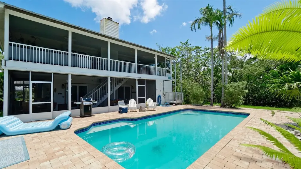 9403 9th Avenue NW Bradenton FL 34209