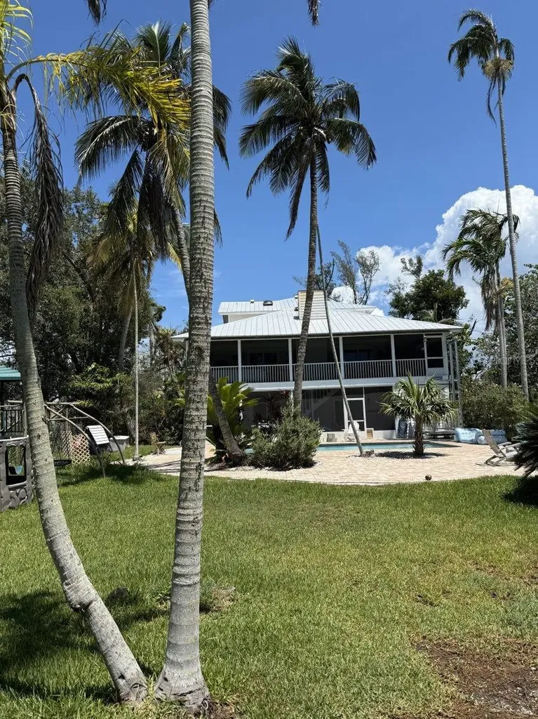 9403 9th Avenue NW Bradenton FL 34209