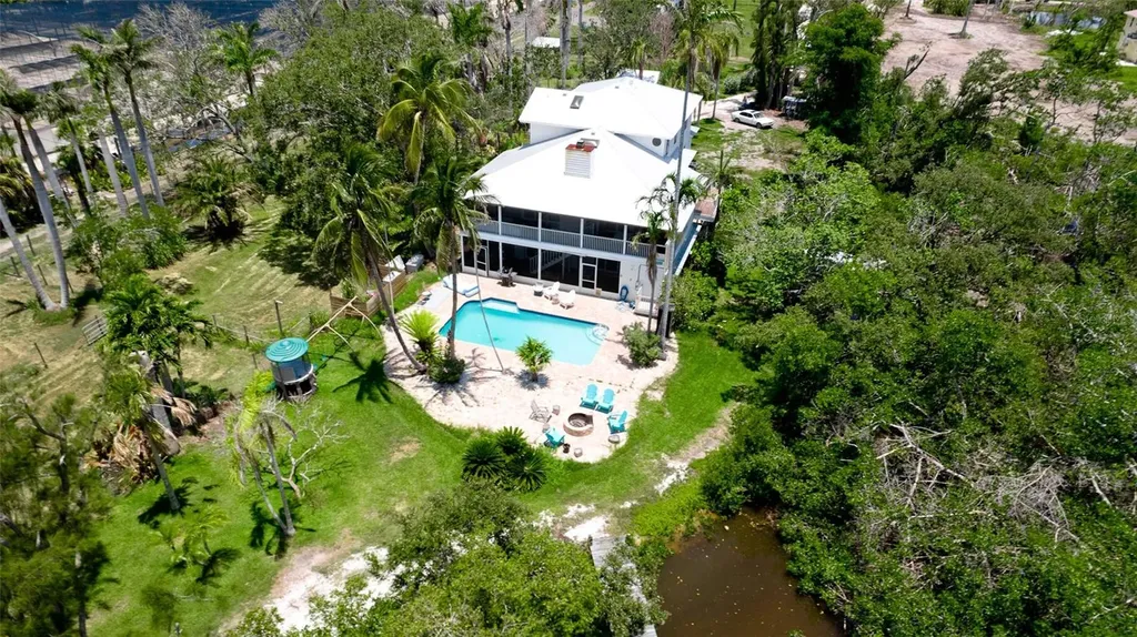 9403 9th Avenue NW Bradenton FL 34209