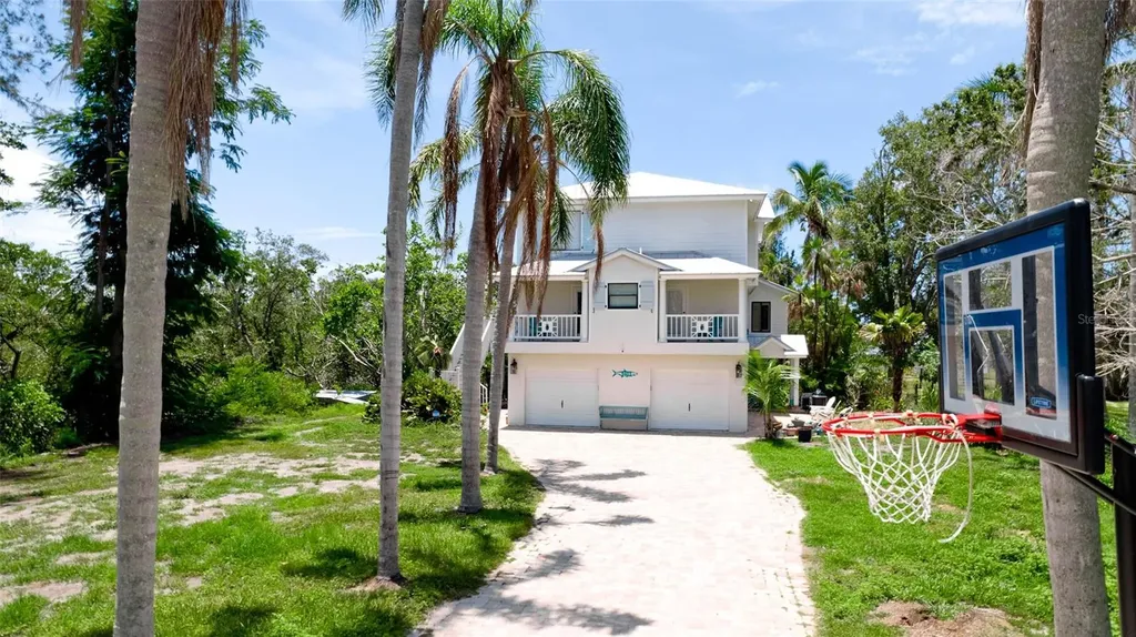 9403 9th Avenue NW Bradenton FL 34209
