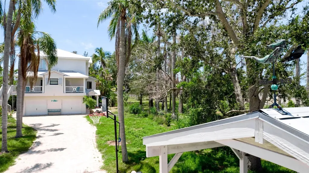9403 9th Avenue NW Bradenton FL 34209