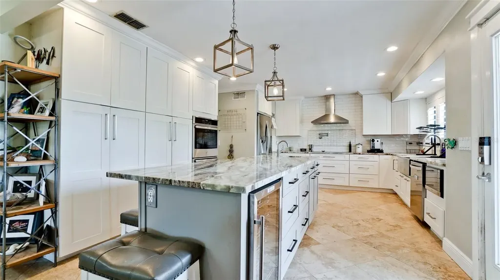9403 9th Avenue NW Bradenton FL 34209