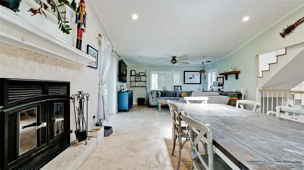 9403 9th Avenue NW Bradenton FL 34209