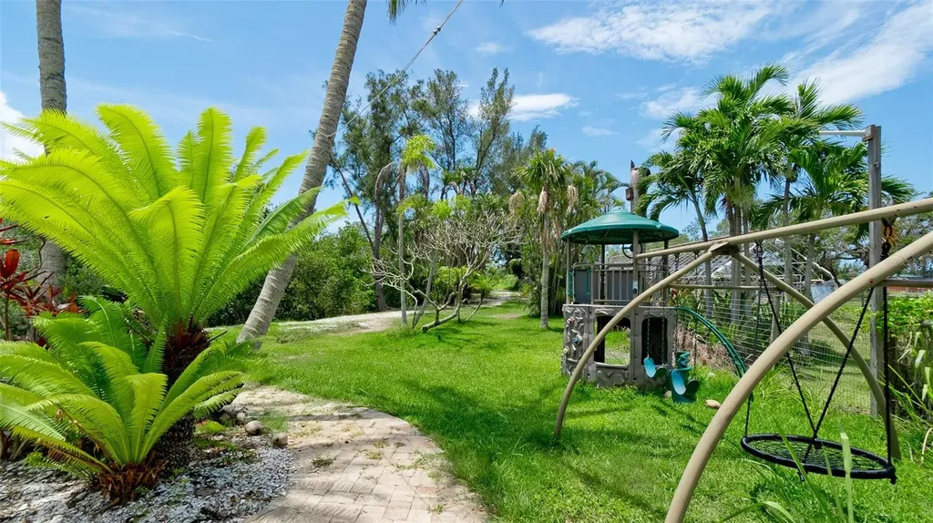 9403 9th Avenue NW Bradenton FL 34209