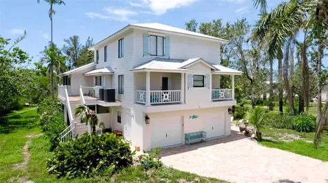 9403 9TH Avenue NW Bradenton FL 34209