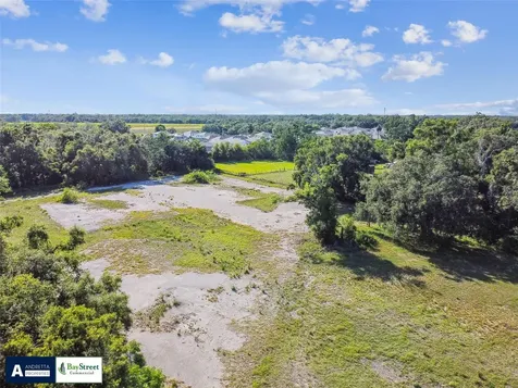 11102 N 301 Highway Thonotosassa FL 33592