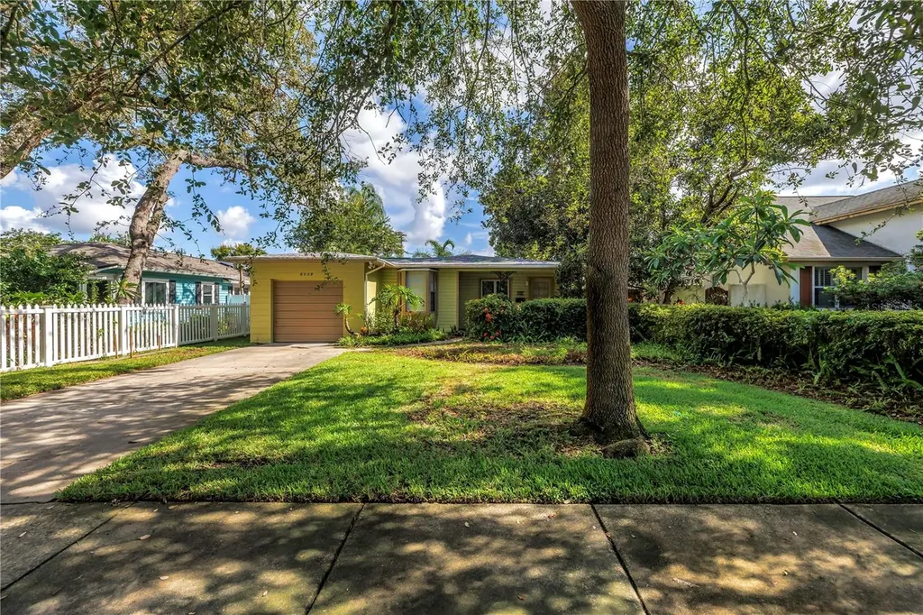 5135 21st Avenue N St Petersburg FL 33710