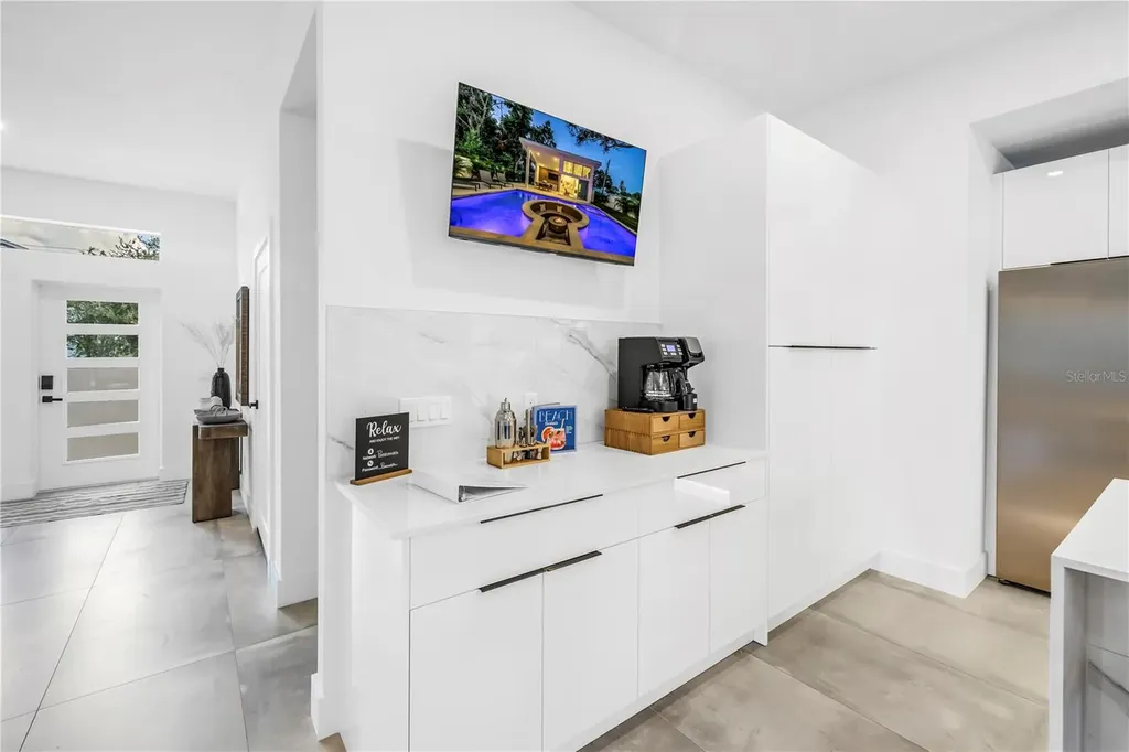 2065 Goldenrod Street Sarasota FL 34239