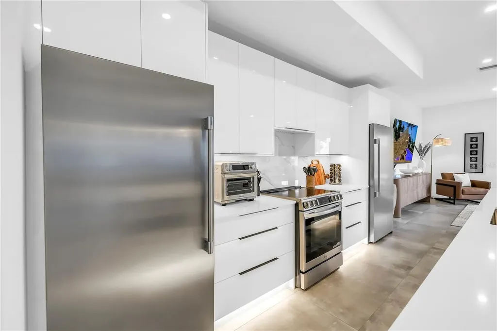 2065 Goldenrod Street Sarasota FL 34239