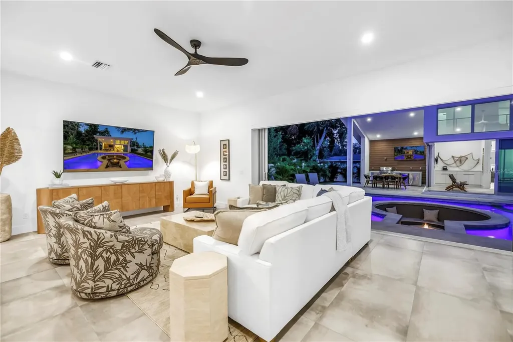 2065 Goldenrod Street Sarasota FL 34239