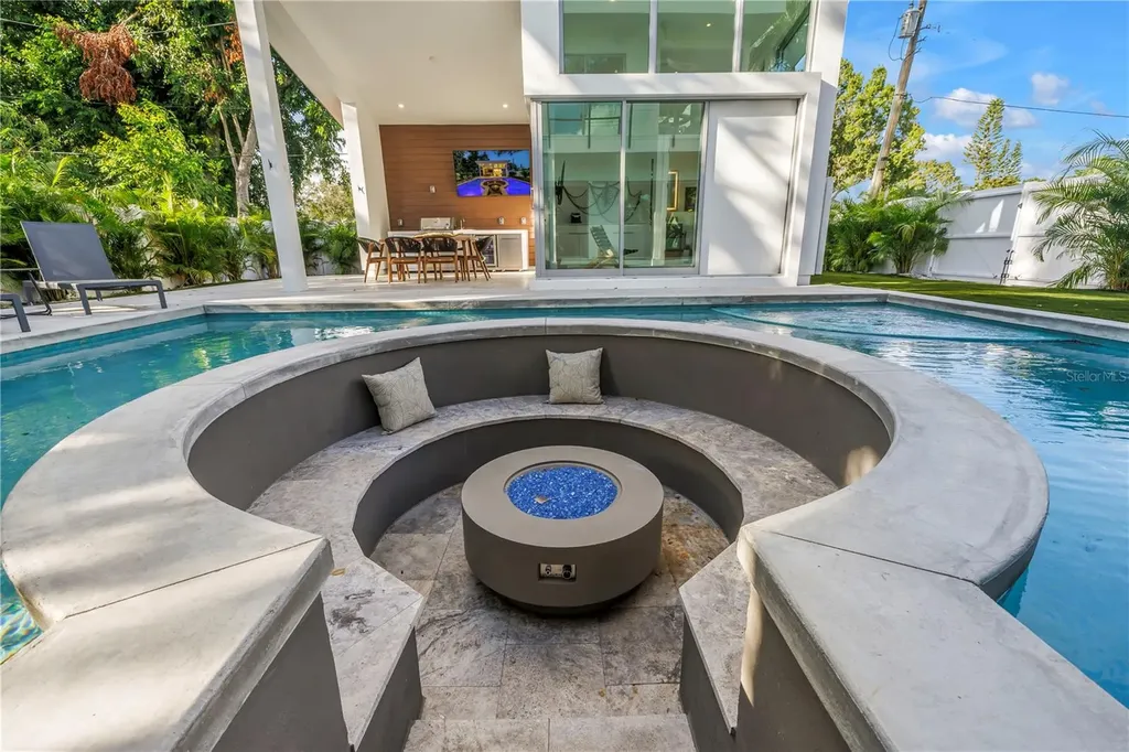 2065 Goldenrod Street Sarasota FL 34239